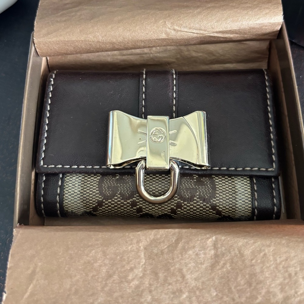 Gucci Tan Gift Box